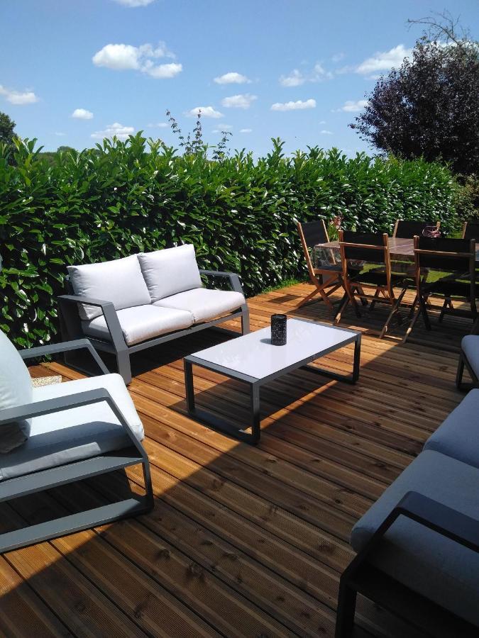 Grande Maison De Plain Pied Avec Jardin Arbore. Champignelles Luaran gambar