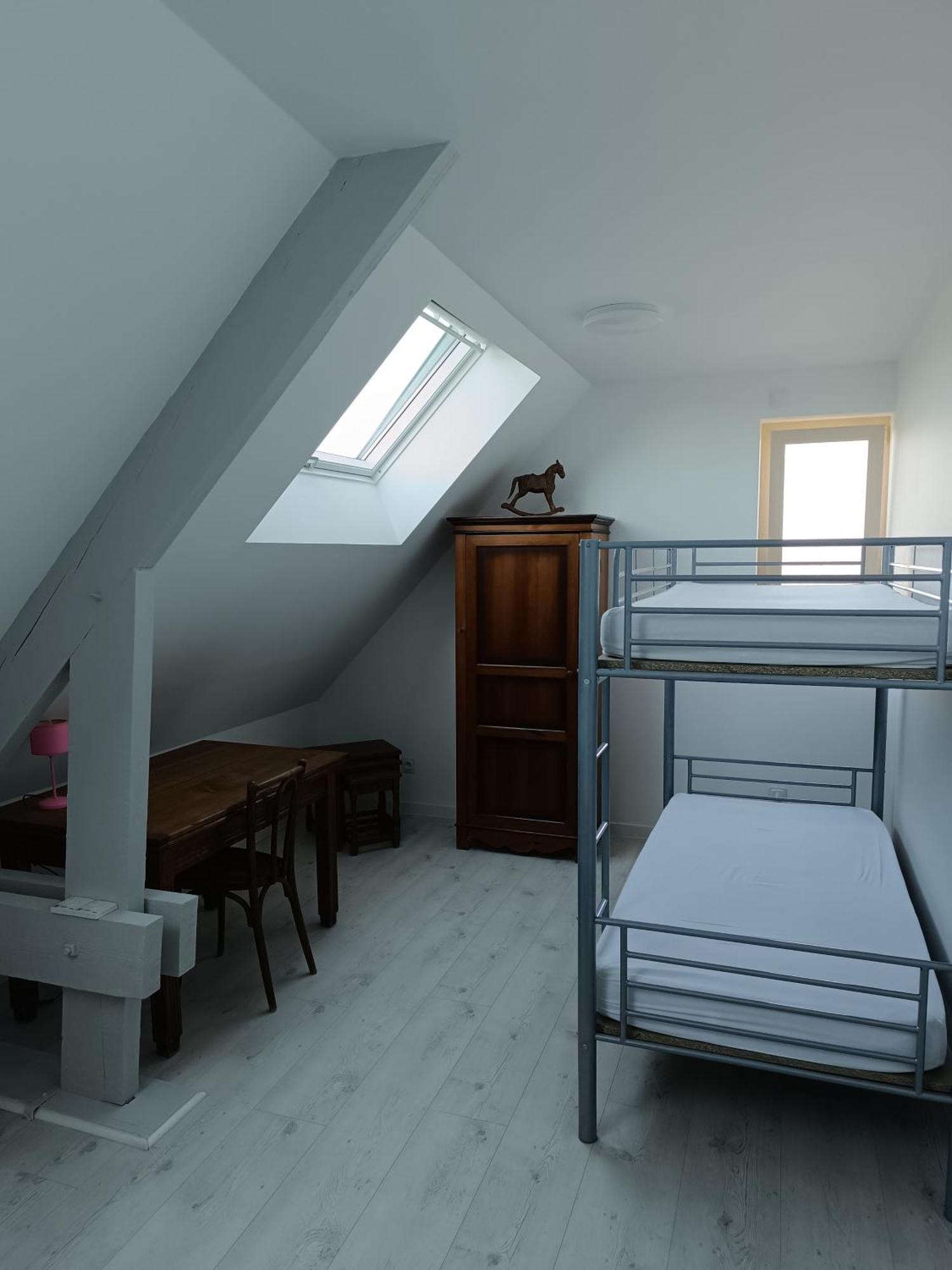 Grande Maison De Plain Pied Avec Jardin Arbore. Champignelles Luaran gambar