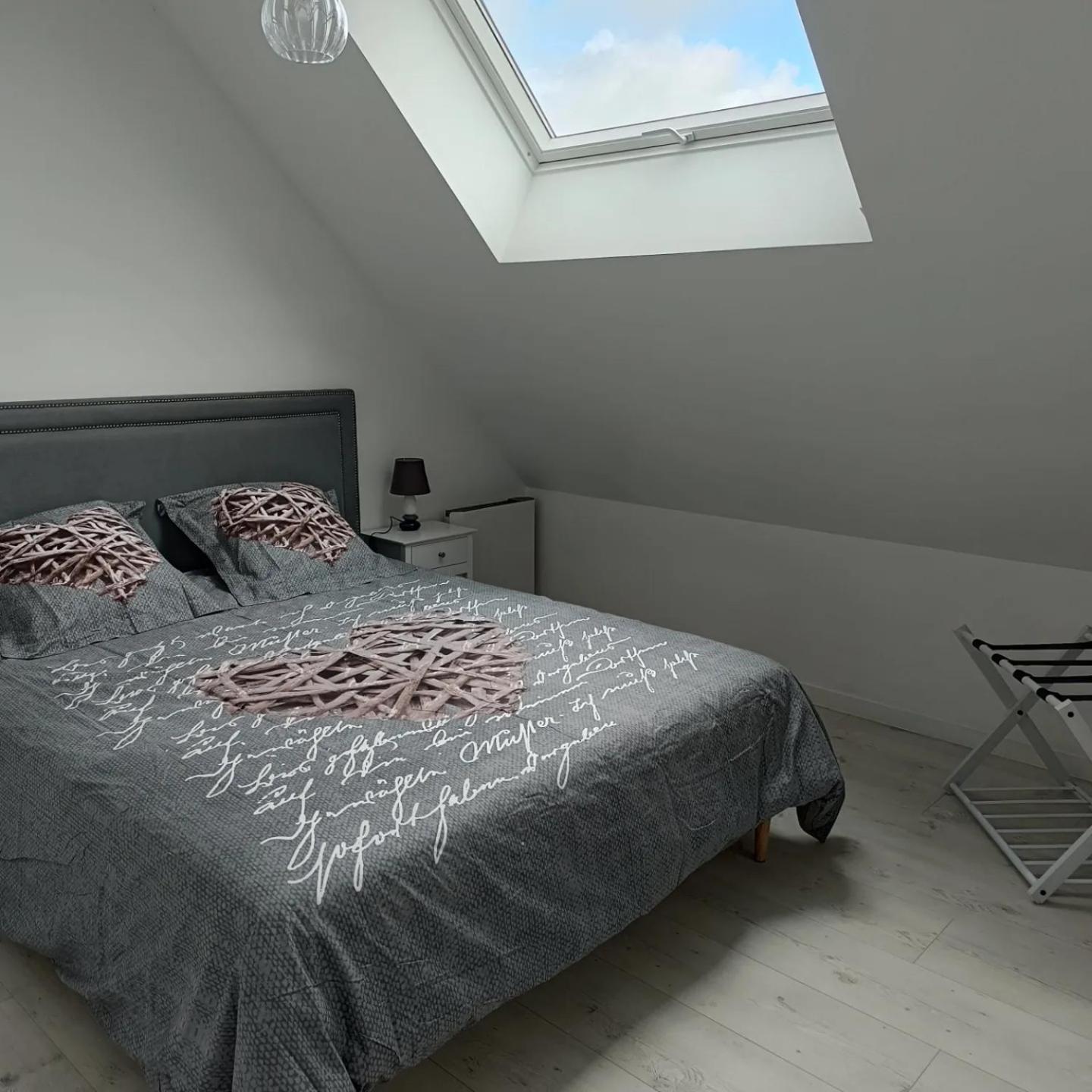 Grande Maison De Plain Pied Avec Jardin Arbore. Champignelles Luaran gambar